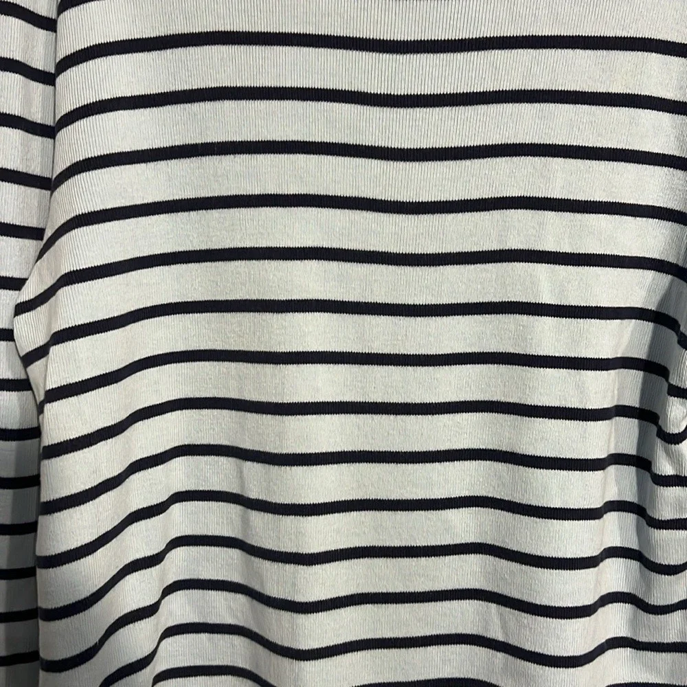 Eddie Bauer Women's Blue striped top - Size Medium